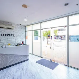K 12 Hotel